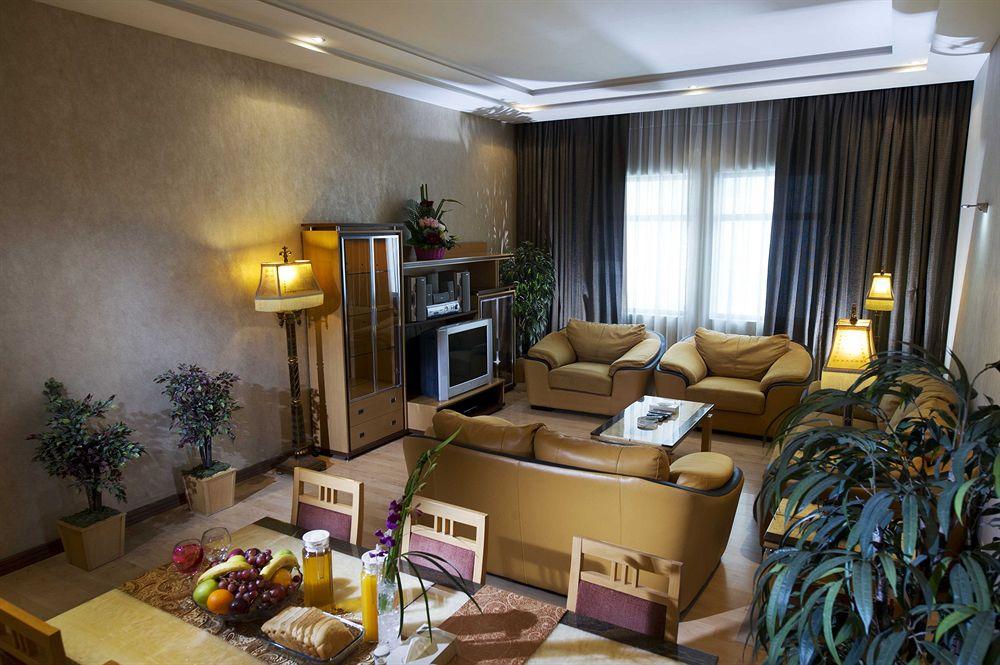 Excelsior Luxury Apartments Манама Екстериор снимка