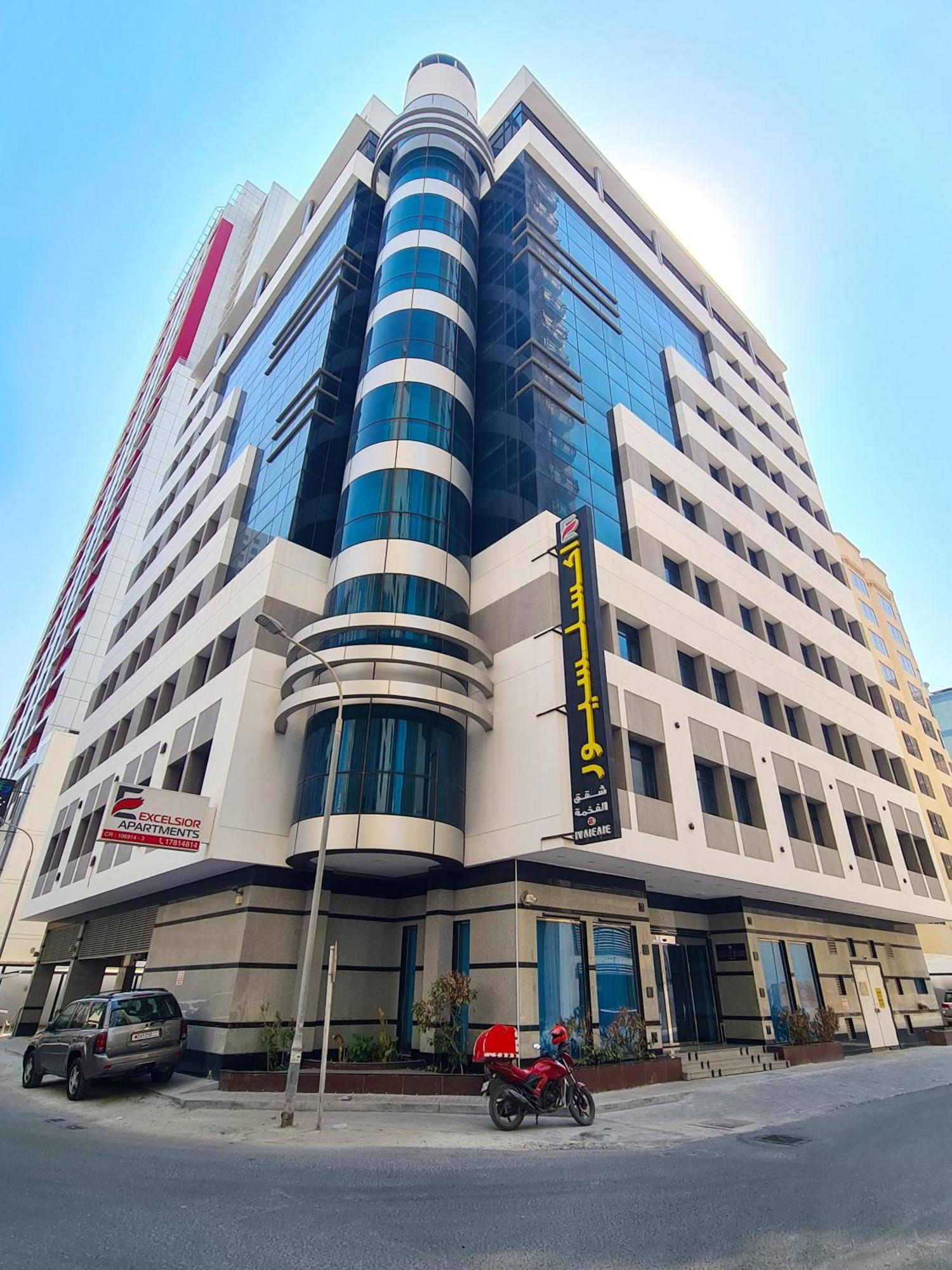 Excelsior Luxury Apartments Манама Екстериор снимка