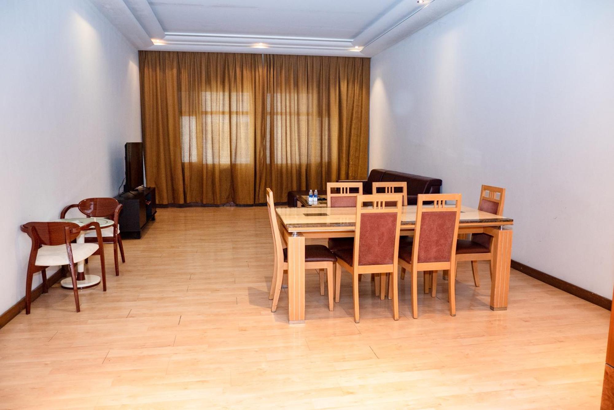 Excelsior Luxury Apartments Манама Екстериор снимка