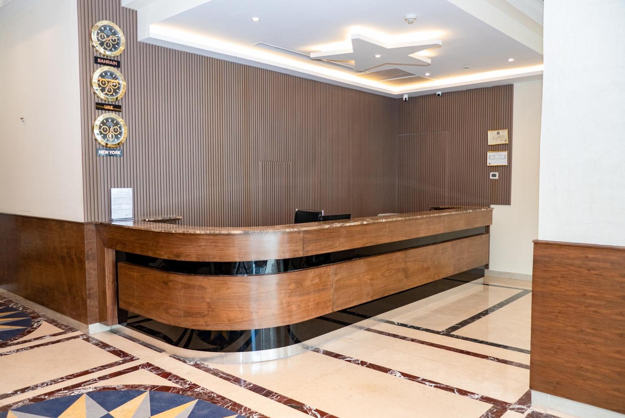 Excelsior Luxury Apartments Манама Екстериор снимка