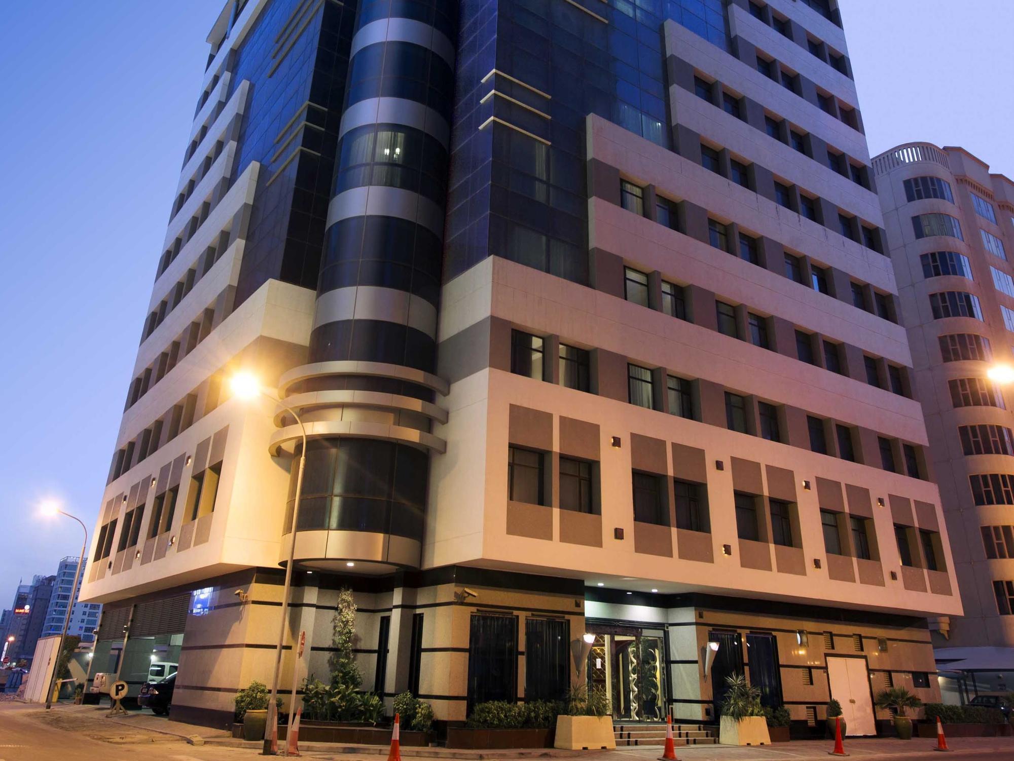 Excelsior Luxury Apartments Манама Екстериор снимка