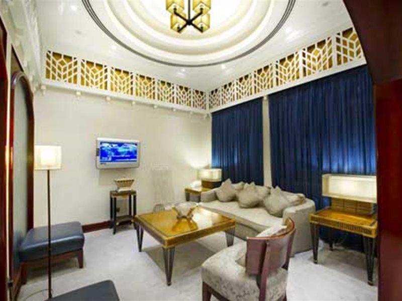 Excelsior Luxury Apartments Манама Екстериор снимка