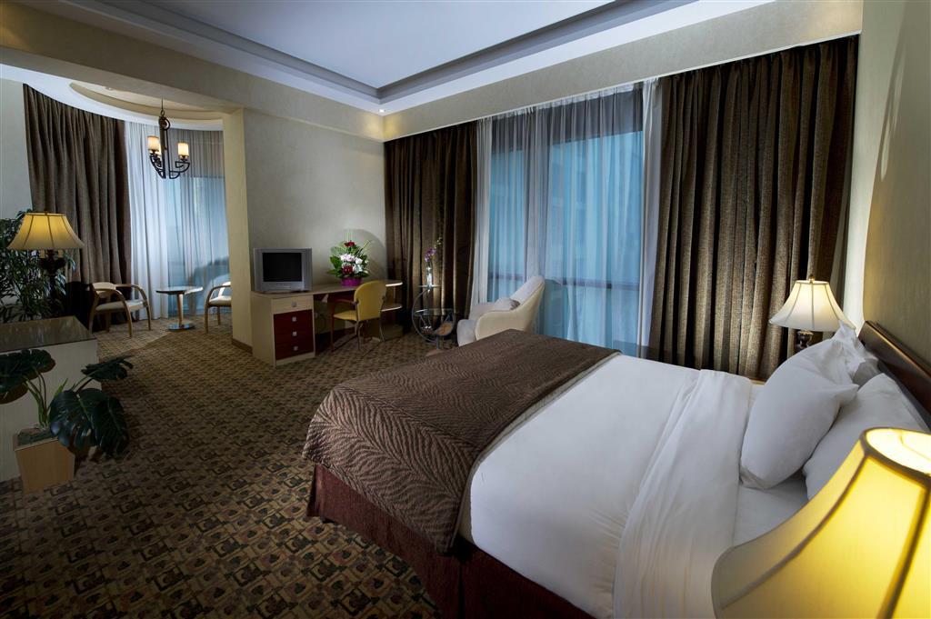 Excelsior Luxury Apartments Манама Стая снимка