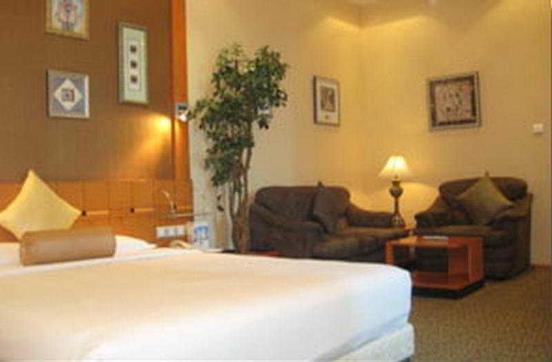 Excelsior Luxury Apartments Манама Екстериор снимка